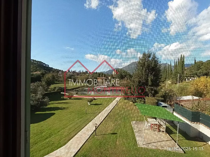 Immagine 31 di Villa in vendita  a Camaiore