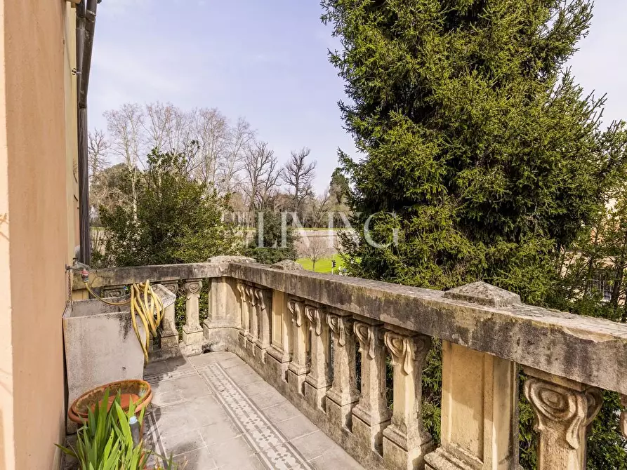 Immagine 9 di Appartamento in vendita  a Lucca