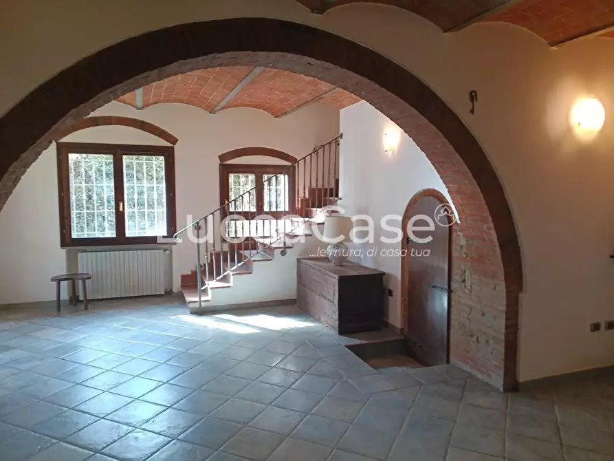 Immagine 12 di Casa colonica in vendita  a Cecina