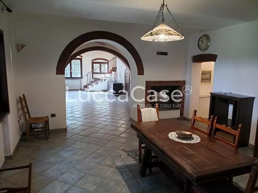 Immagine 9 di Casa colonica in vendita  a Cecina