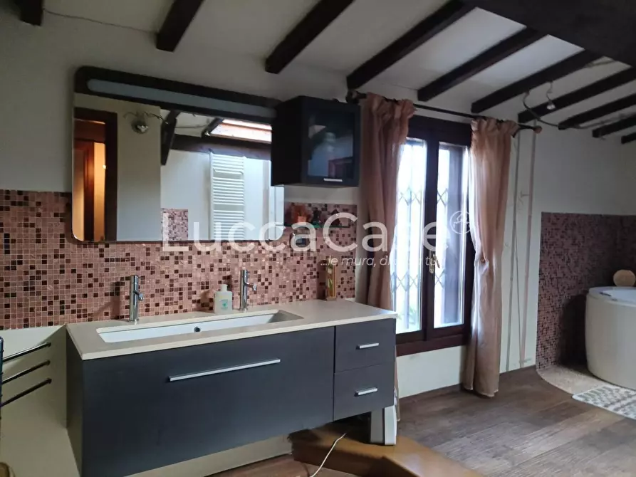 Immagine 17 di Casa colonica in vendita  a Cecina