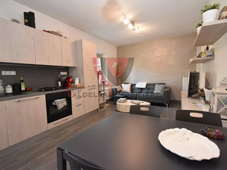 Immagine 12 di Appartamento in vendita  a Colle Di Val D'elsa