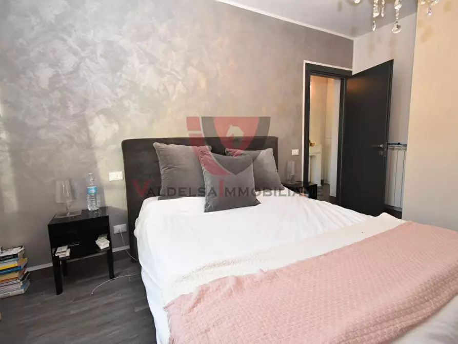 Immagine 16 di Appartamento in vendita  a Colle Di Val D'elsa