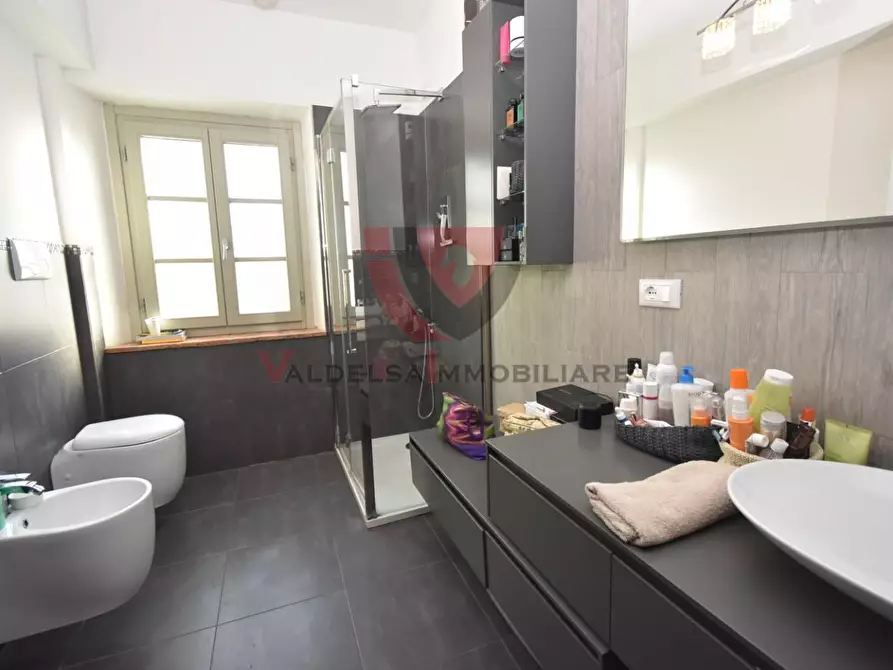 Immagine 20 di Appartamento in vendita  a Colle Di Val D'elsa