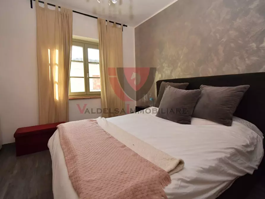 Immagine 14 di Appartamento in vendita  a Colle Di Val D'elsa