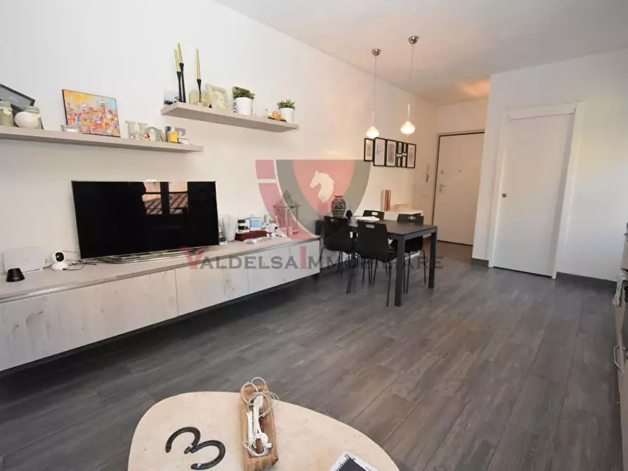 Immagine 5 di Appartamento in vendita  a Colle Di Val D'elsa