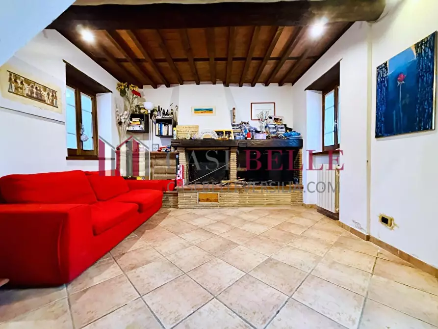 Immagine 1 di Casa semindipendente in vendita  a Camaiore