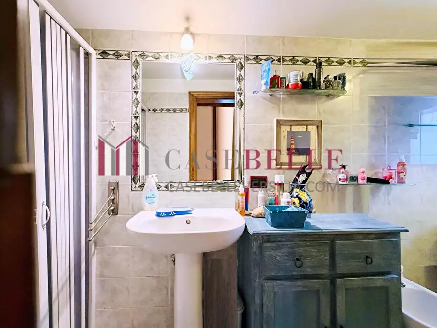 Immagine 10 di Casa semindipendente in vendita  a Camaiore