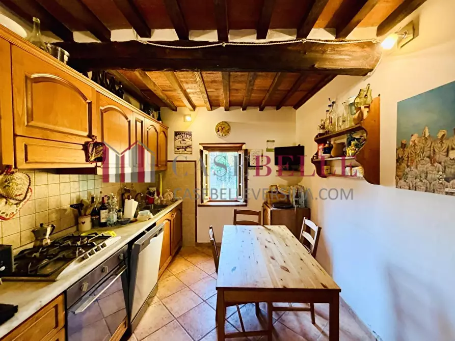 Immagine 7 di Casa semindipendente in vendita  a Camaiore