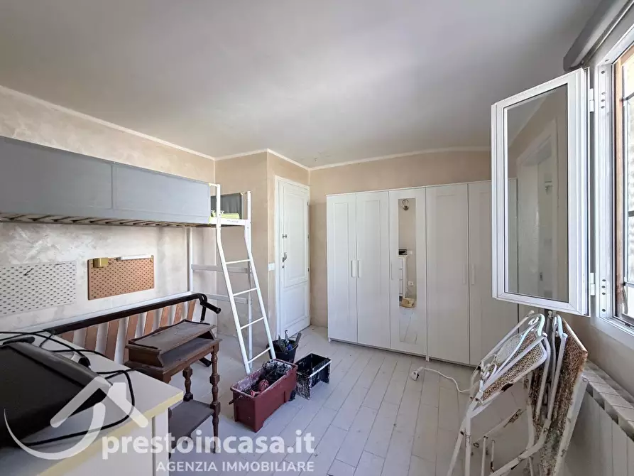 Immagine 19 di Villetta a schiera in vendita  a Viareggio