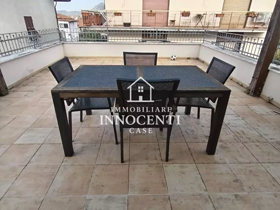 Immagine 1 di Appartamento in vendita  a Massa