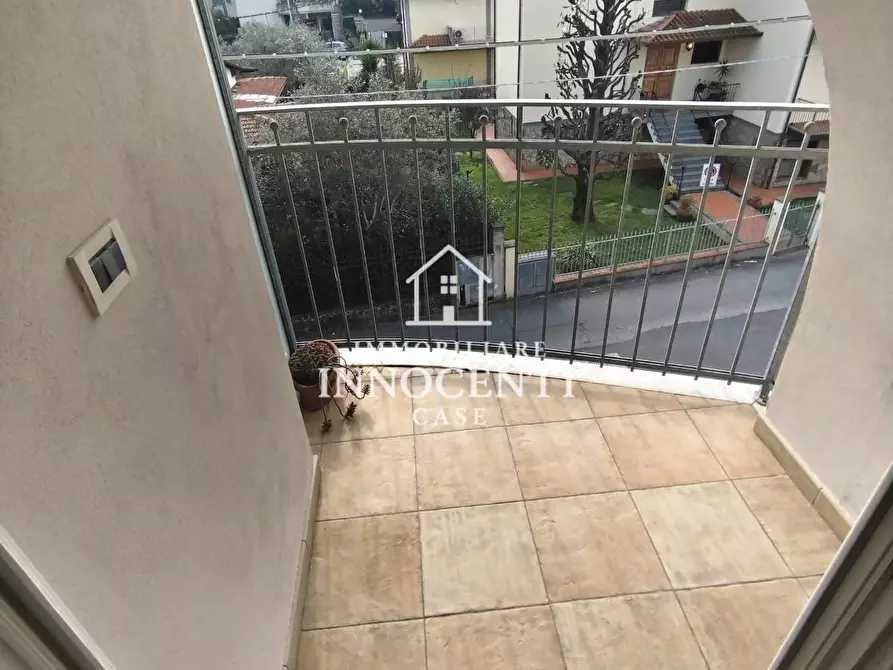 Immagine 36 di Appartamento in vendita  a Massa