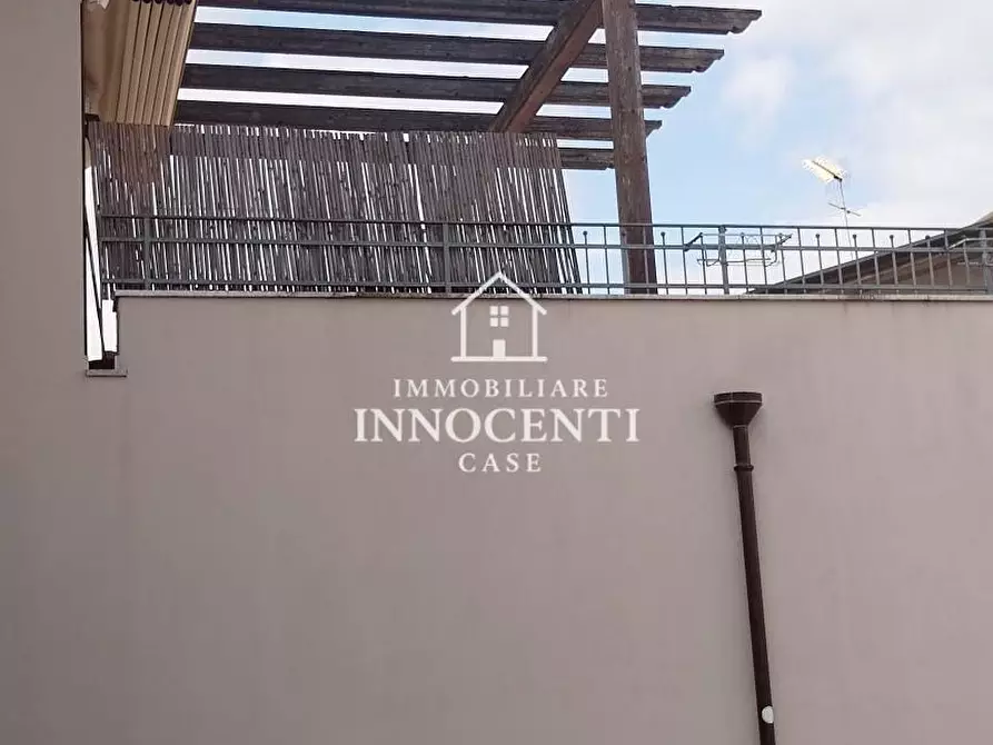 Immagine 4 di Appartamento in vendita  a Massa