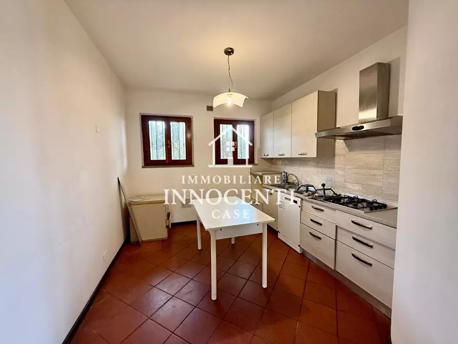 Immagine 12 di Casa bifamiliare in vendita  a Massa