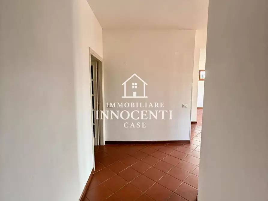 Immagine 13 di Casa bifamiliare in vendita  a Massa