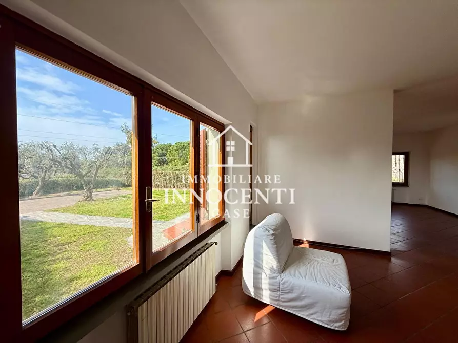 Immagine 11 di Casa bifamiliare in vendita  a Massa