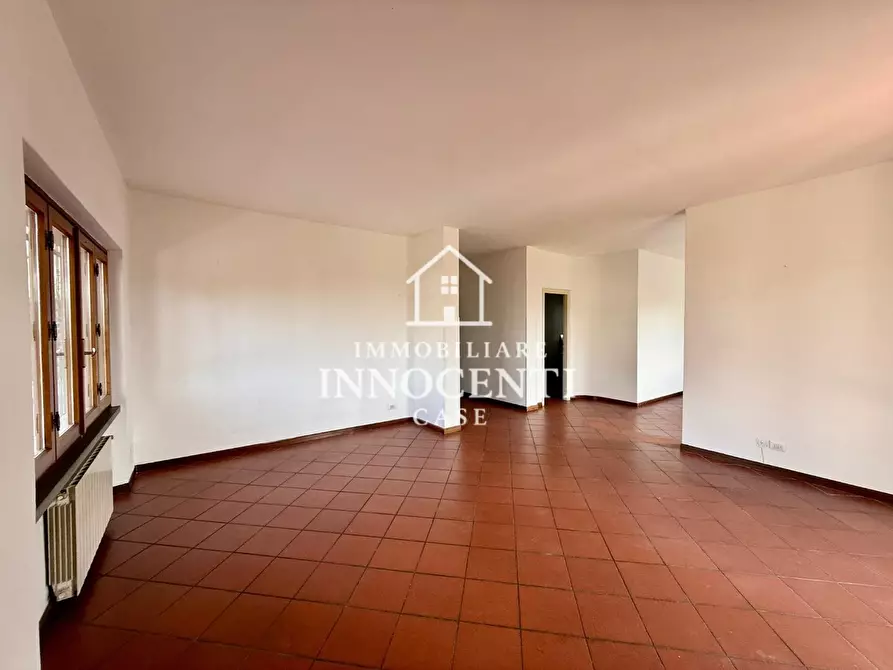 Immagine 9 di Casa bifamiliare in vendita  a Massa