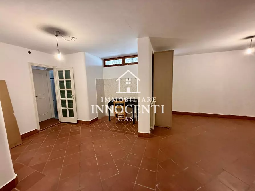 Immagine 21 di Casa bifamiliare in vendita  a Massa