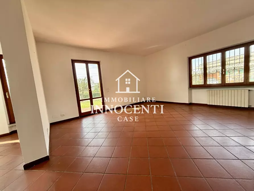 Immagine 8 di Casa bifamiliare in vendita  a Massa