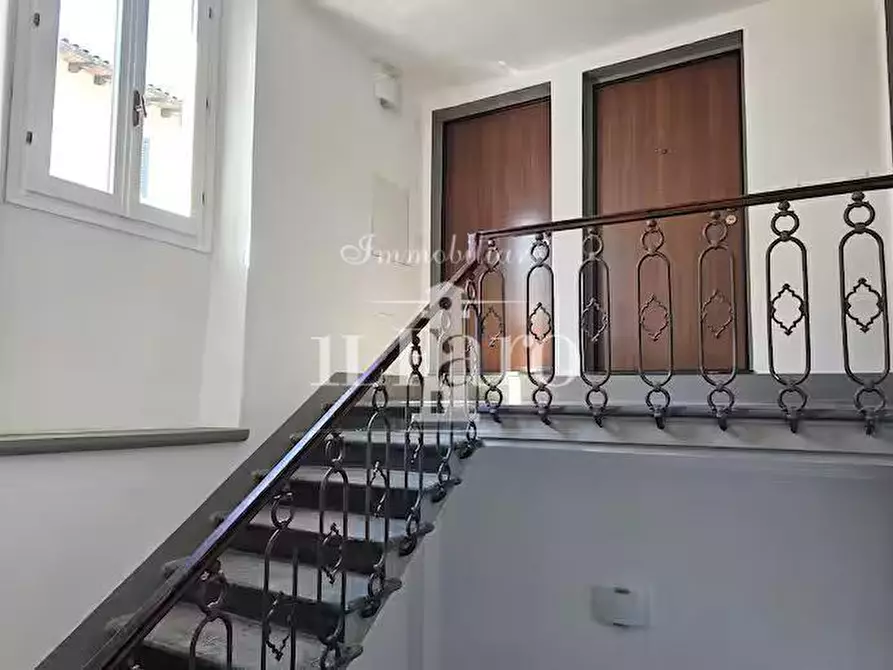 Immagine 16 di Appartamento in vendita  a Campi Bisenzio