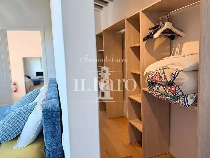 Immagine 12 di Appartamento in vendita  a Campi Bisenzio