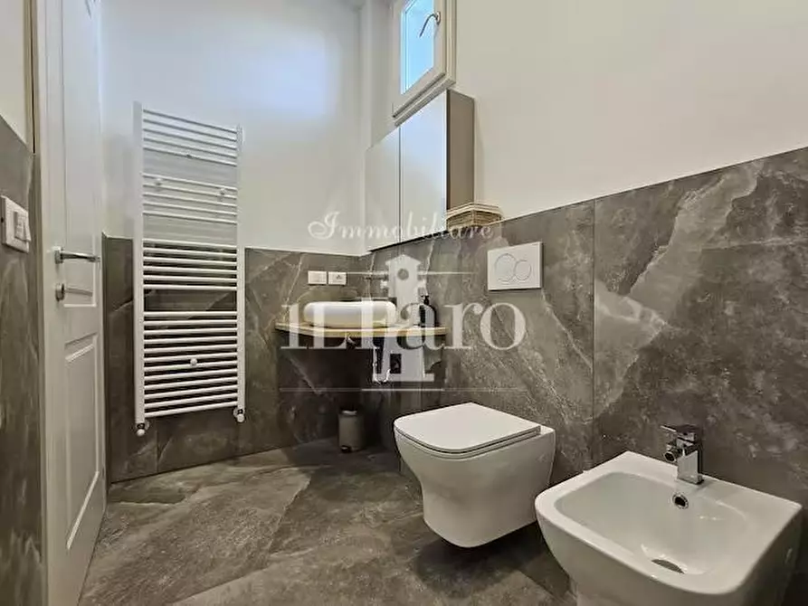 Immagine 13 di Appartamento in vendita  a Campi Bisenzio