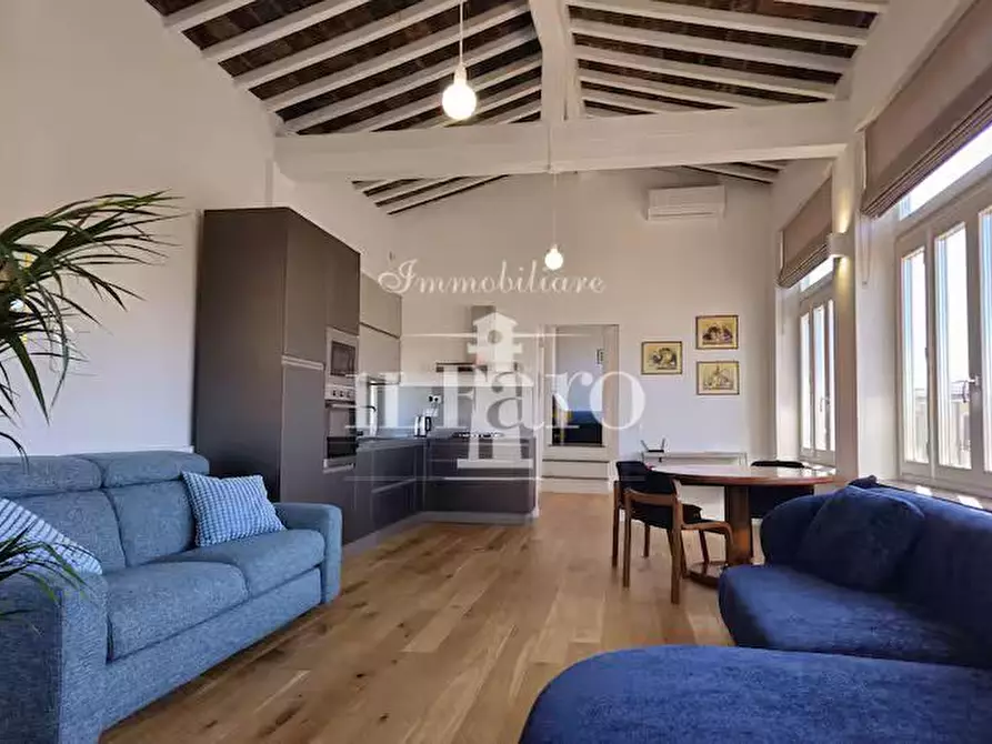 Immagine 1 di Appartamento in vendita  a Campi Bisenzio