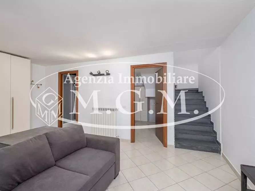 Immagine 17 di Casa trifamiliare in vendita  a Bientina