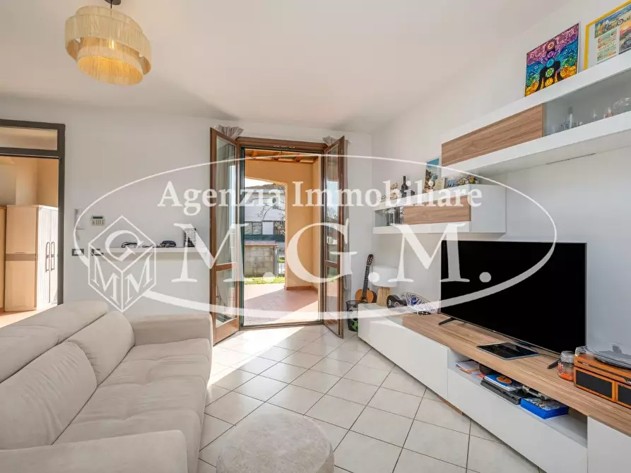 Immagine 11 di Casa trifamiliare in vendita  a Bientina