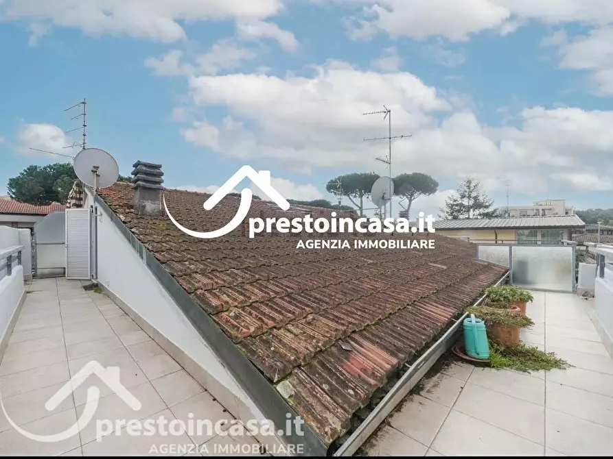 Immagine 30 di Casa bifamiliare in affitto  a Viareggio