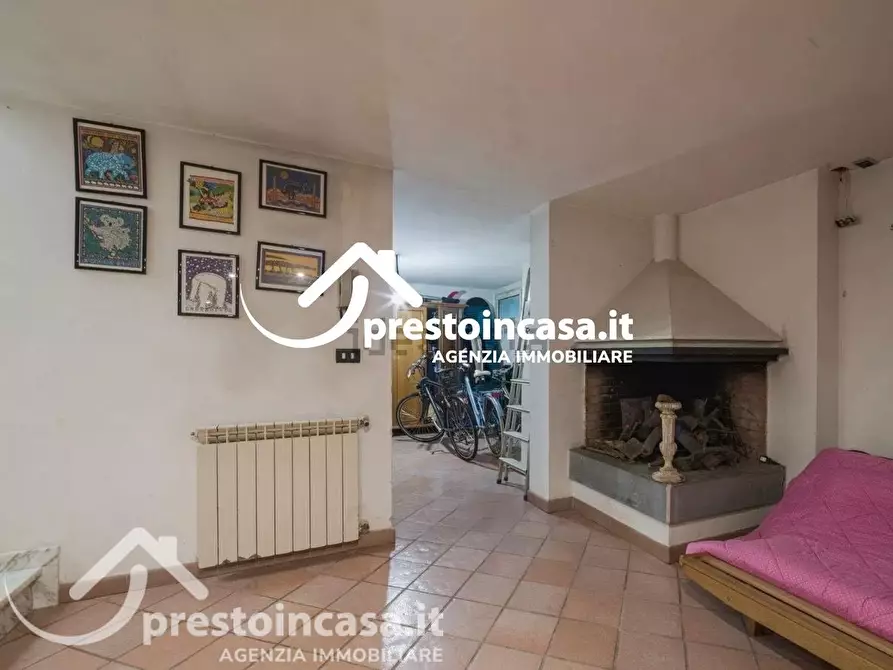 Immagine 16 di Casa bifamiliare in affitto  a Viareggio