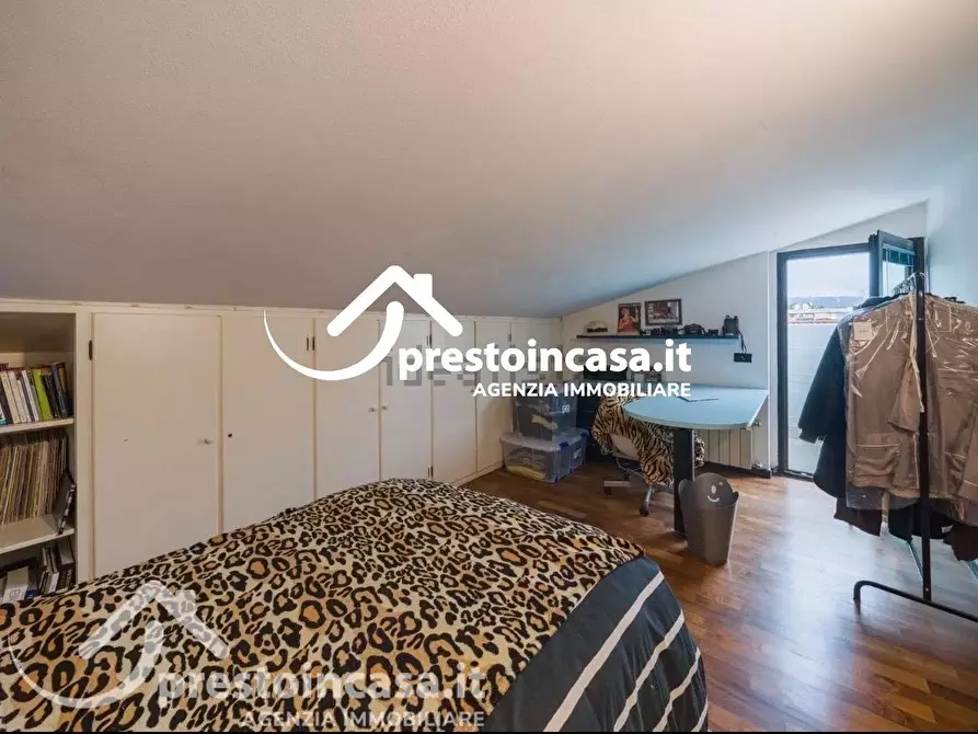 Immagine 11 di Casa bifamiliare in affitto  a Viareggio