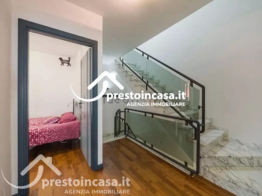 Immagine 10 di Casa bifamiliare in affitto  a Viareggio