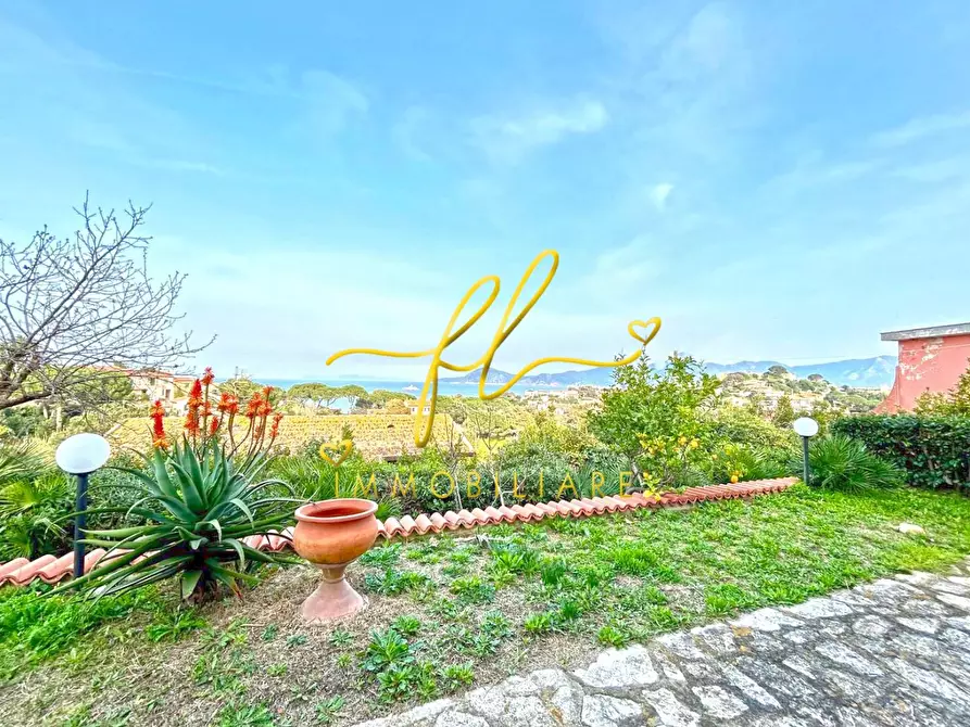 Immagine 40 di Villa in vendita  a Portoferraio