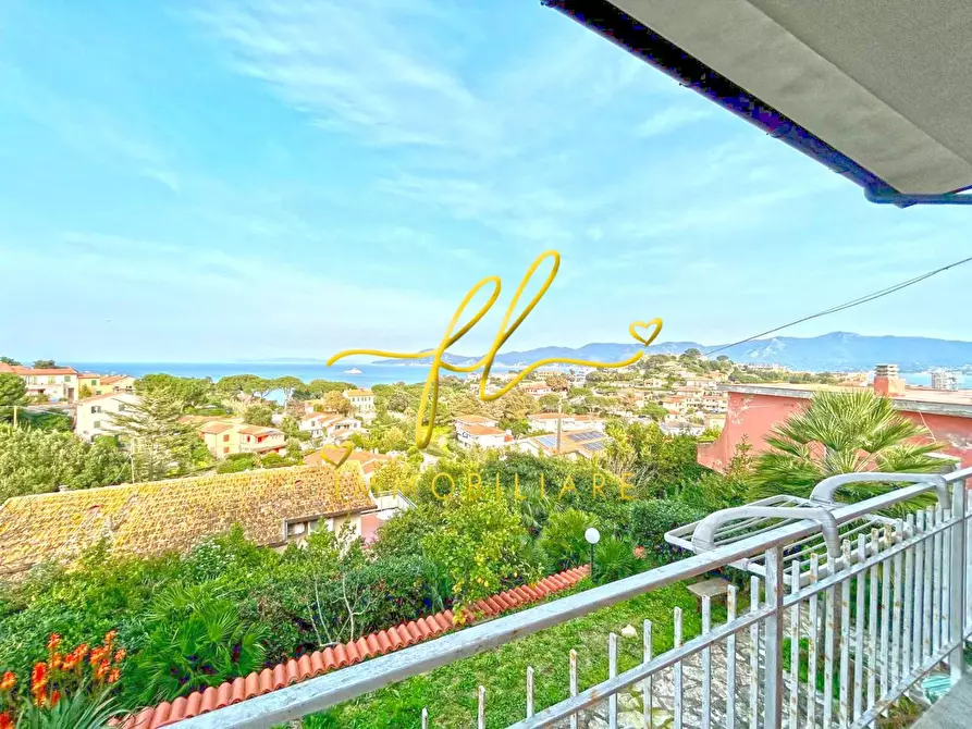 Immagine 31 di Villa in vendita  a Portoferraio