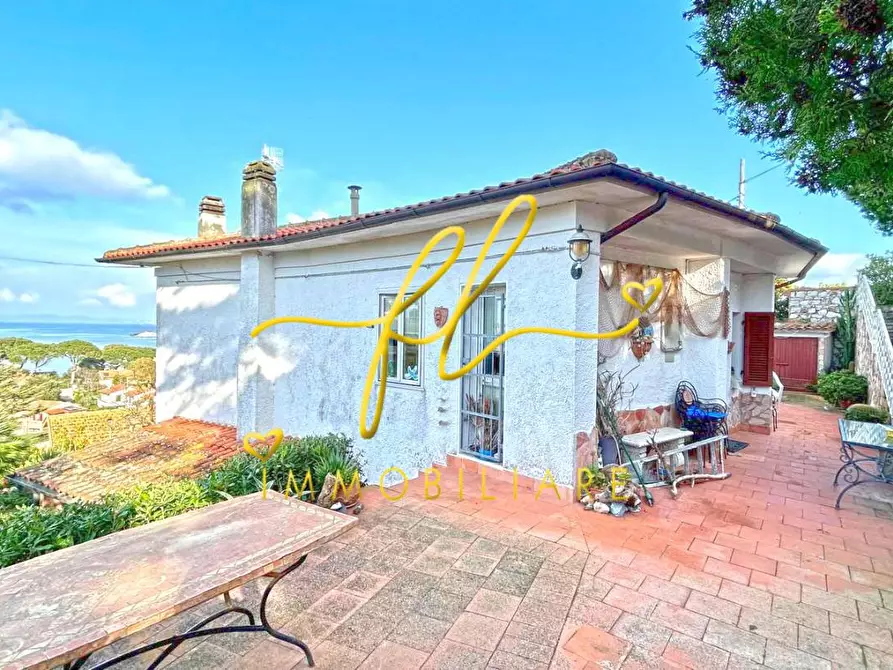 Immagine 3 di Villa in vendita  a Portoferraio
