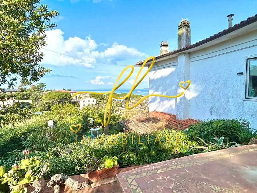 Immagine 2 di Villa in vendita  a Portoferraio
