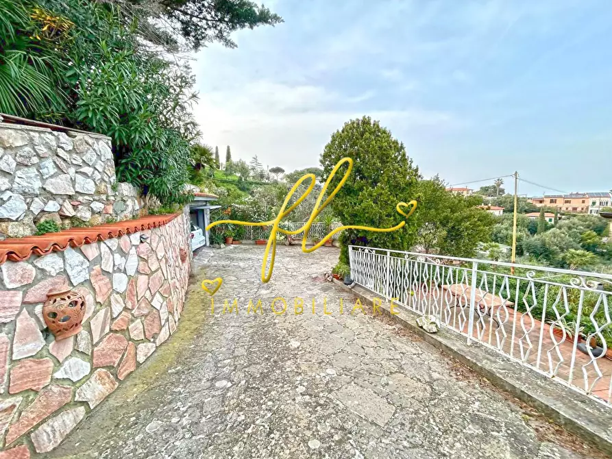 Immagine 16 di Villa in vendita  a Portoferraio
