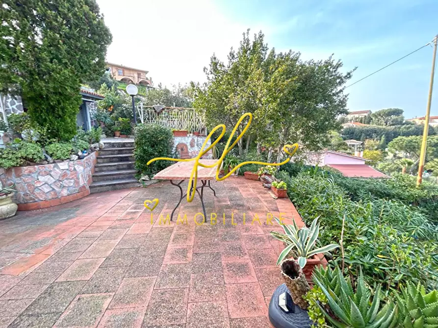 Immagine 39 di Villa in vendita  a Portoferraio