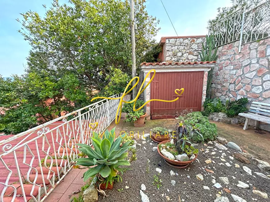 Immagine 38 di Villa in vendita  a Portoferraio