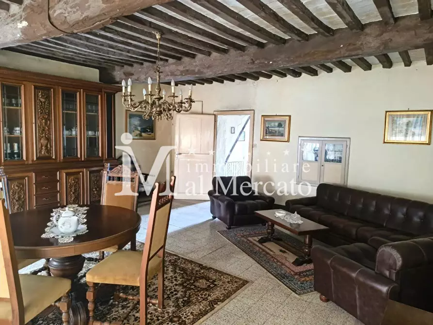 Immagine 1 di Terratetto in vendita  a Lucca