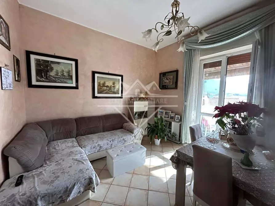 Immagine 3 di Appartamento in vendita  a Carrara