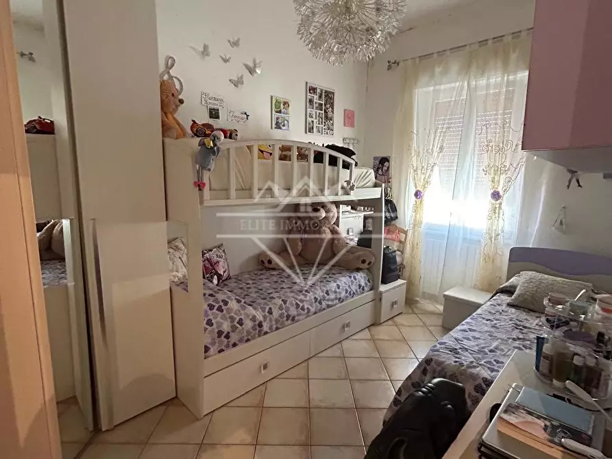 Immagine 5 di Appartamento in vendita  a Carrara