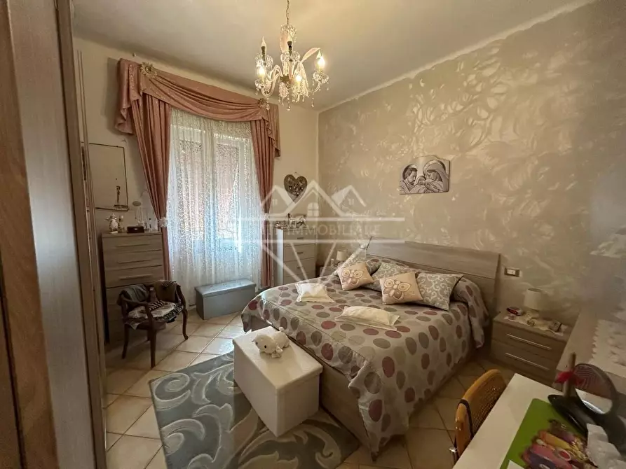 Immagine 4 di Appartamento in vendita  a Carrara