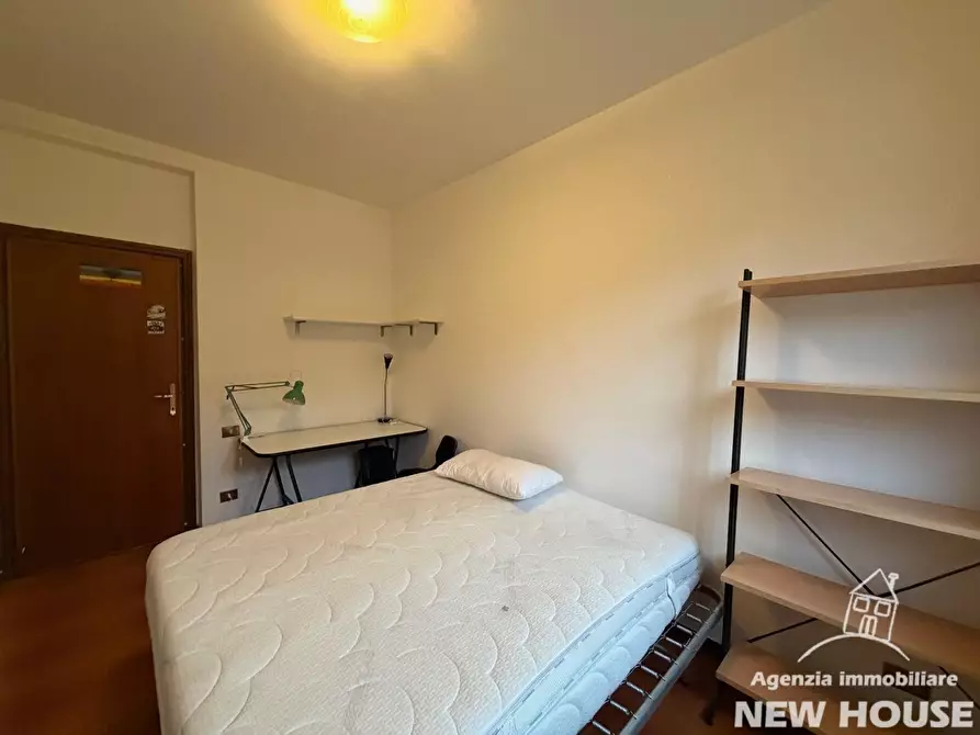 Immagine 19 di Appartamento in vendita  a Pisa