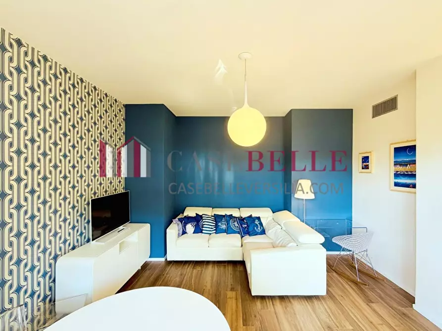 Immagine 16 di Appartamento in vendita  a Camaiore