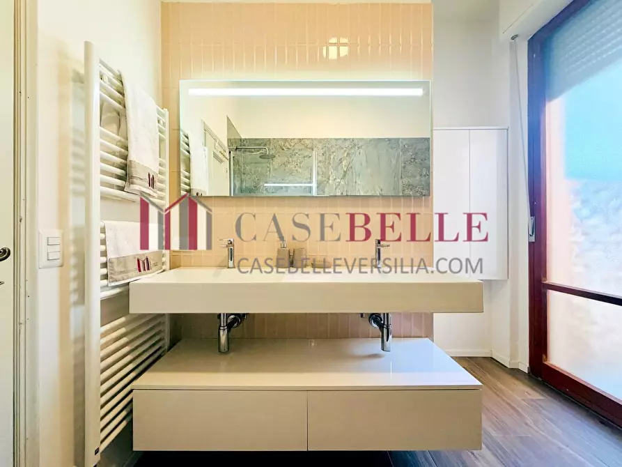 Immagine 27 di Appartamento in vendita  a Camaiore