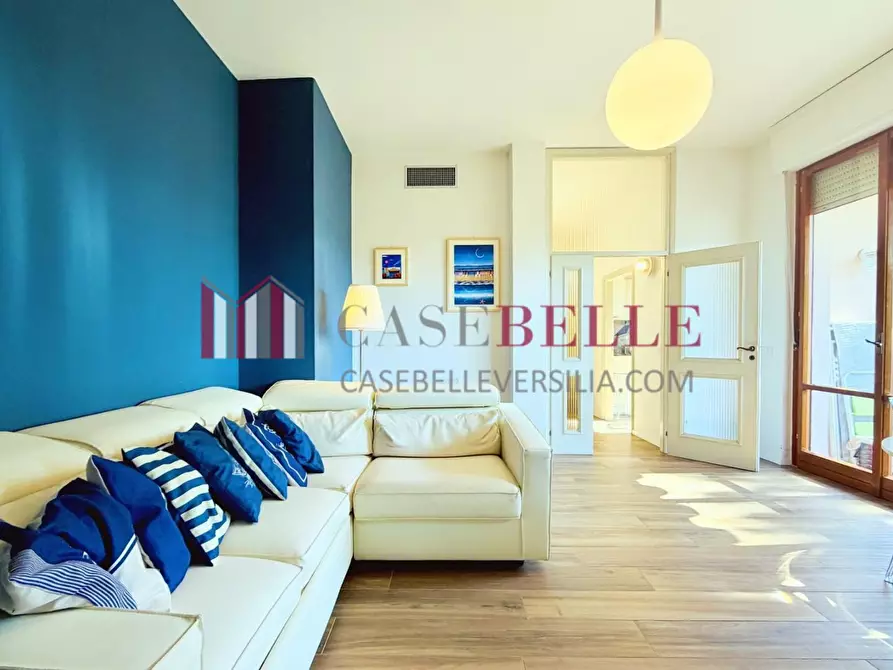 Immagine 18 di Appartamento in vendita  a Camaiore