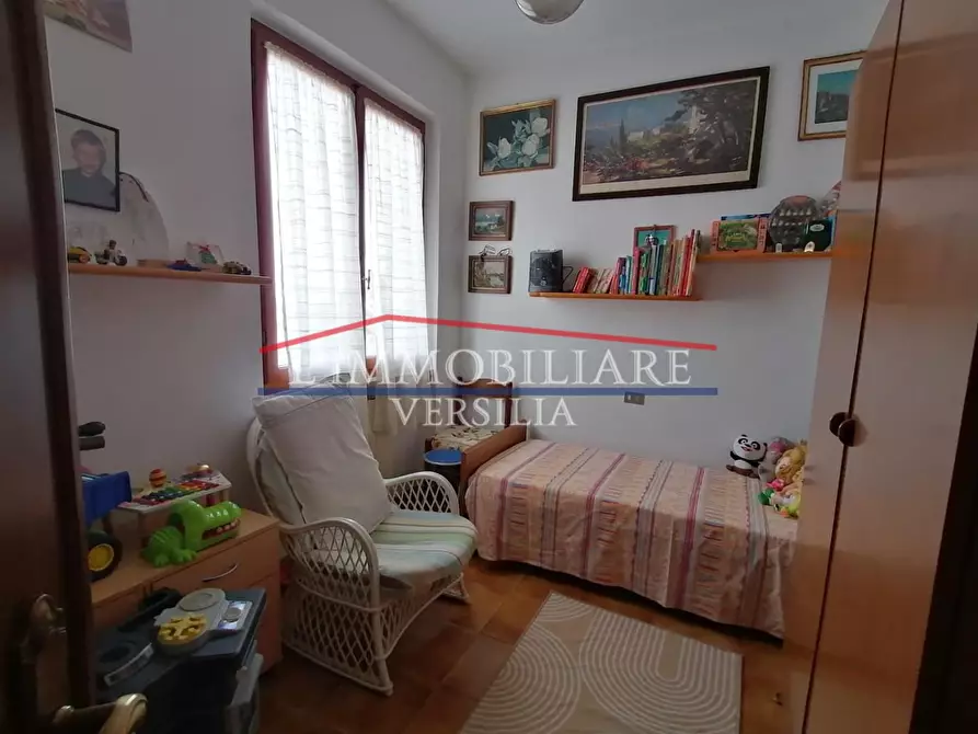 Immagine 19 di Porzione di casa in vendita  a Massa