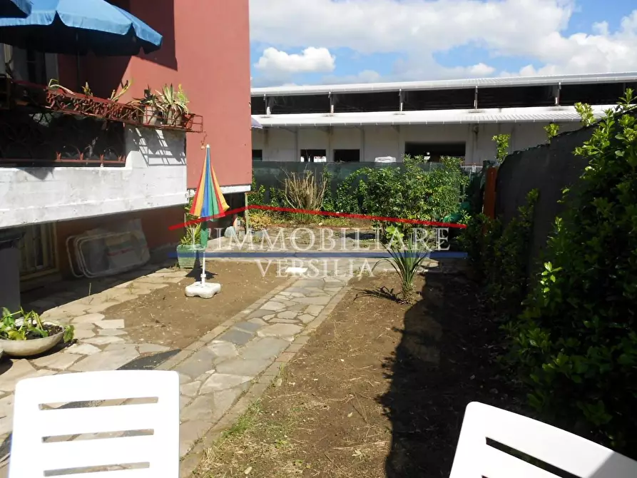 Immagine 31 di Appartamento in vendita  a Carrara